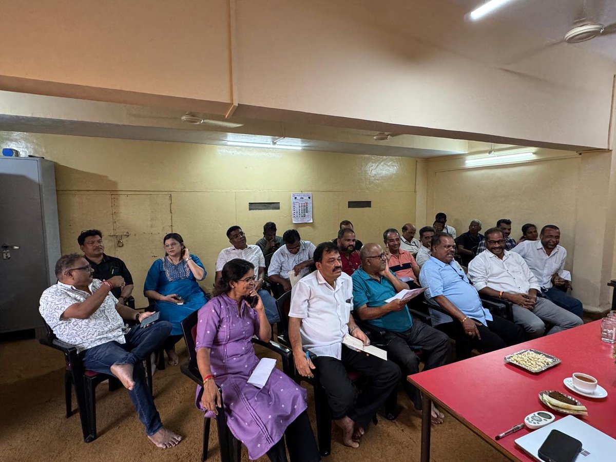 nileshcabral's tweet photo. Chaired the meeting of council of Ravindra Bhavan Curchorem! https://t.co/DSx3WSUPxe