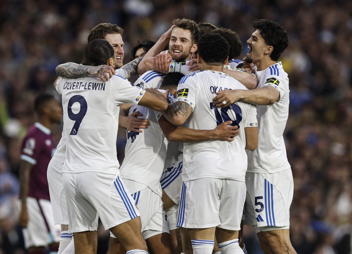 Premier League tweet media
