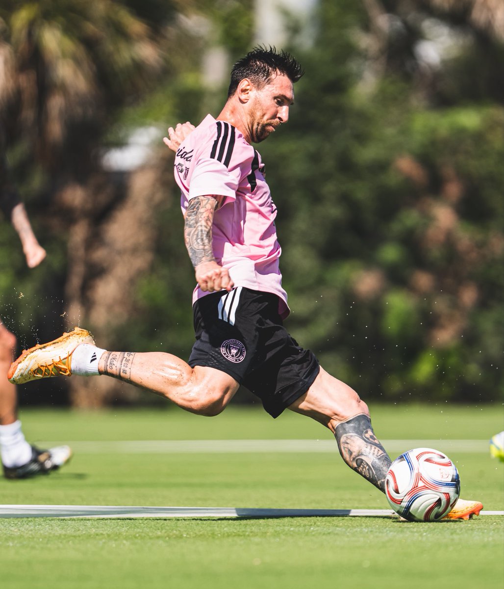 Messi World tweet media
