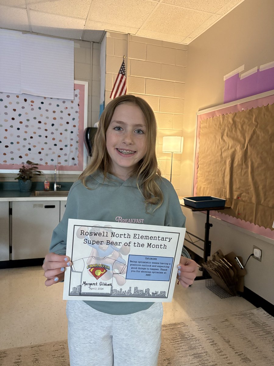 mcbenitez26's tweet photo. Super 🐻 of the month!! Way to go Margaret! #RNEGreatThings https://t.co/mymvmnwK5e