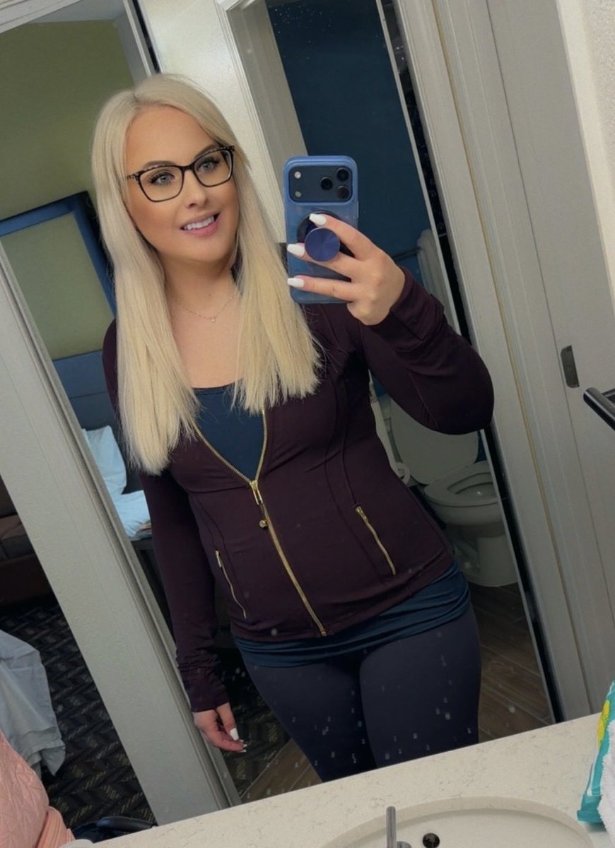 Sophia Rose tweet media