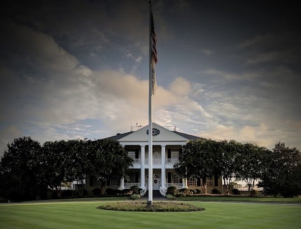 LThompsonWVU's tweet photo. Thankful for the opportunity to bring a fresh, bold bunkering style to The Cannon Club! Made even more special that this was McDonald &amp; Sons first original build back in 1990. Special thanks to Tom Winegardner &amp; Superintendent Marlin Ewing for making this a great project! https://t.co/jPDkGC8Udr