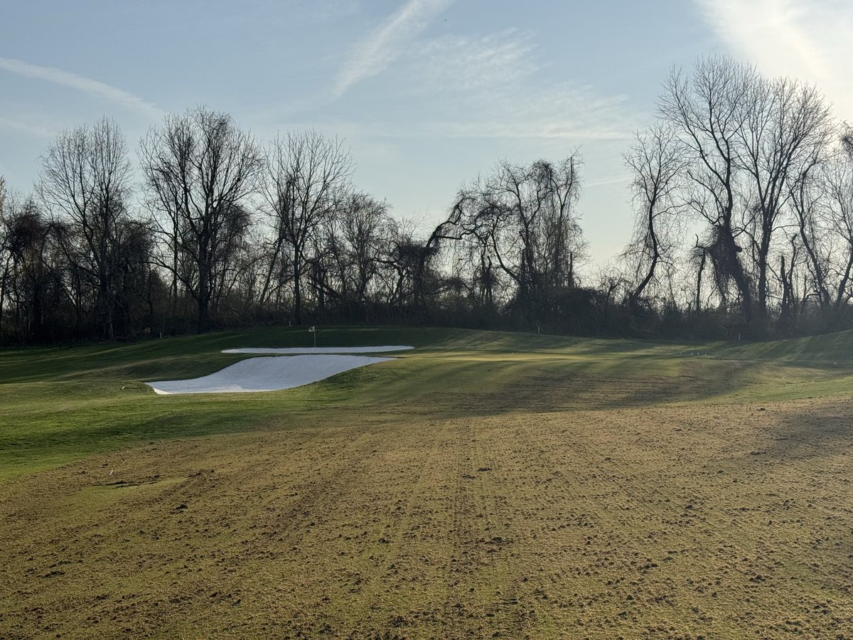 LThompsonWVU's tweet photo. Thankful for the opportunity to bring a fresh, bold bunkering style to The Cannon Club! Made even more special that this was McDonald &amp; Sons first original build back in 1990. Special thanks to Tom Winegardner &amp; Superintendent Marlin Ewing for making this a great project! https://t.co/jPDkGC8Udr
