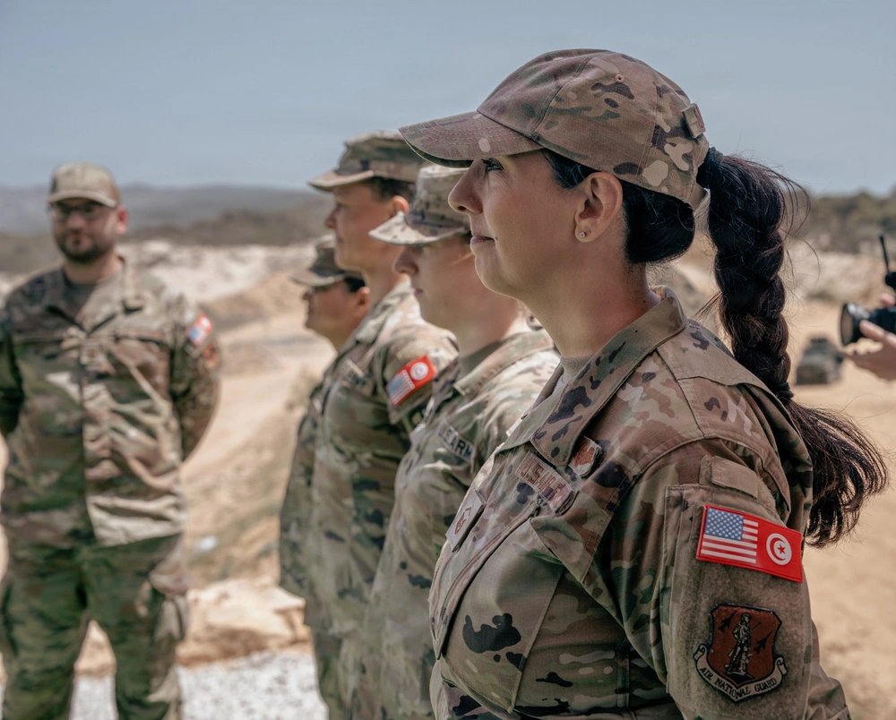 Tunisian Armed Forces 🔥 -1956 tweet media