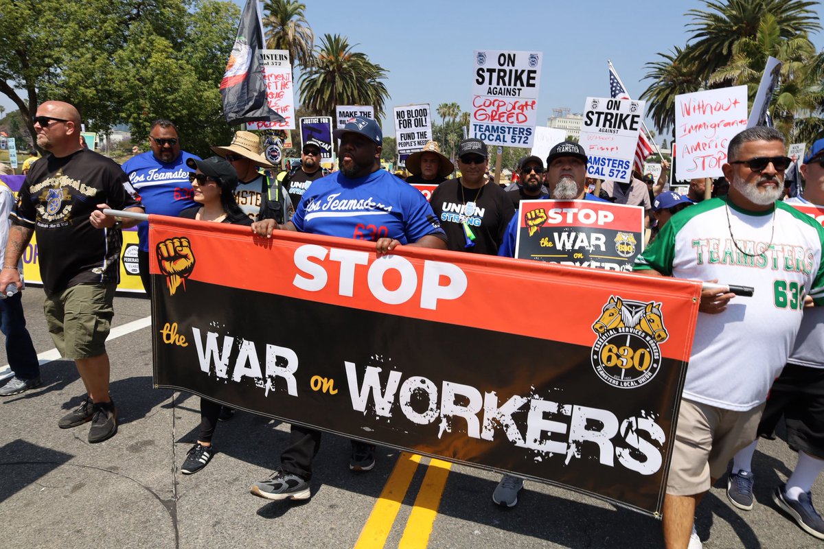 Local_396's tweet photo. Teamsters Local 396 hit the streets of downtown Los Angeles today, standing shoulder to shoulder with thousands of working people to celebrate International Workers’ Day.

From sanitation workers to drivers, warehouse workers, and beyond, Teamsters showed up strong, raising our voices against corporate greed and demanding the respect and contracts working families deserve.

May Day is about solidarity, and today proved that when workers stand united, we are unstoppable. The fight continues, and Teamsters are leading the way.

#MayDay #InternationalWorkersDay #Teamsters
#UnionStrong