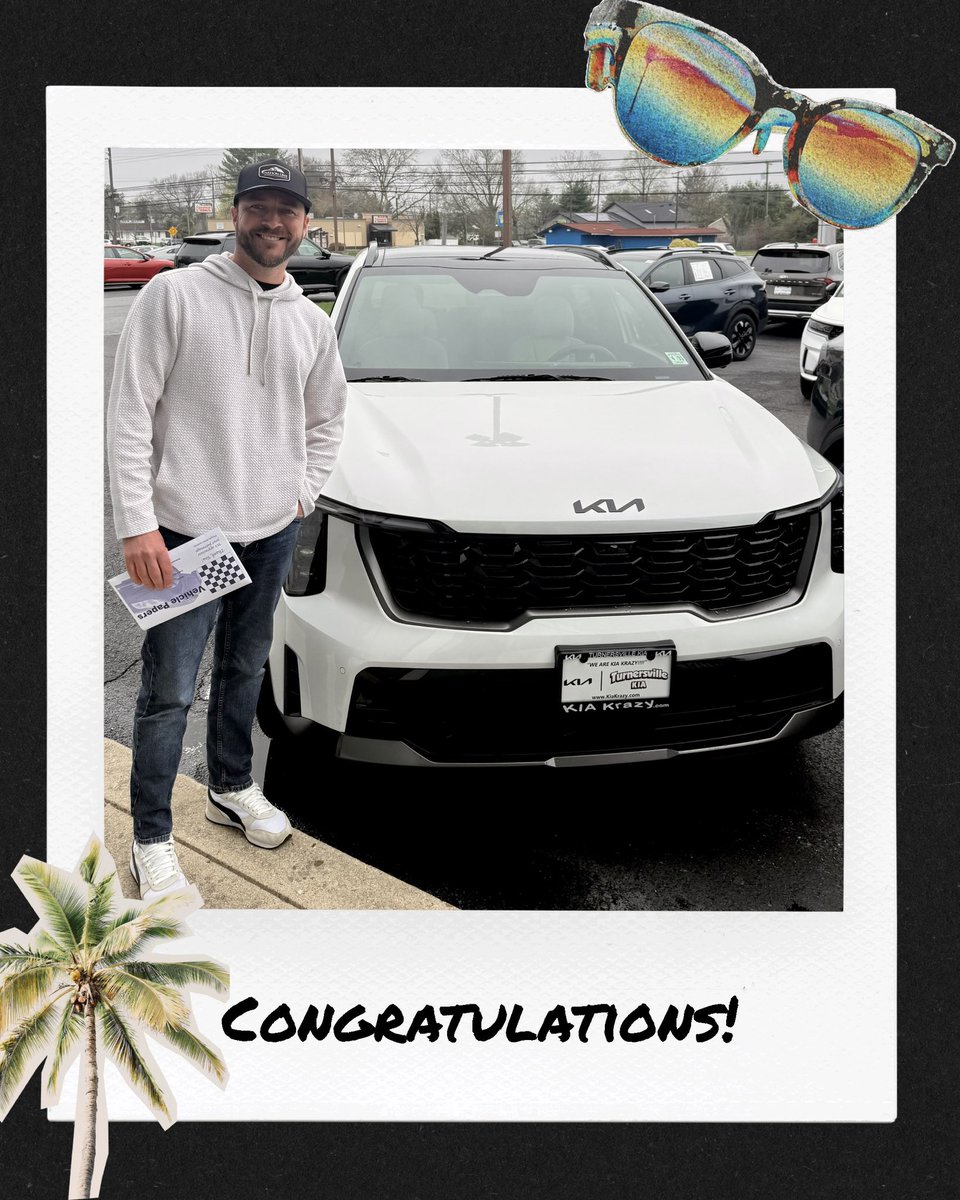 TurnersvilleKia's tweet image. Congratulations! Welcome to the Turnersville Kia family! 
#Kia #TurnersvilleKia #NewCar