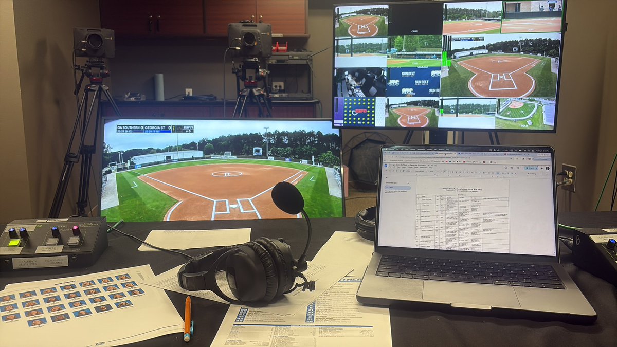 jack_little7's tweet image. 🗣️🎙️I’m live on ESPN+ at 4 p.m. for Georgia State’s final series of the year as the Panthers host Georgia Southern 🥎 
#softball #broadcast #espn