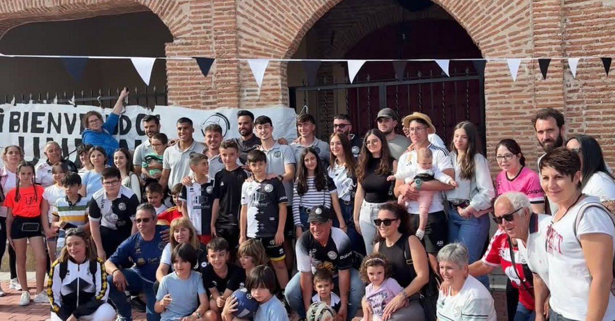🤔 Una imagen impensable hace no tanto. 

⚫⚪ ¡Salamanca, pero también su provincia, es unionista!

#UnionistasDeYParaSalamanca
