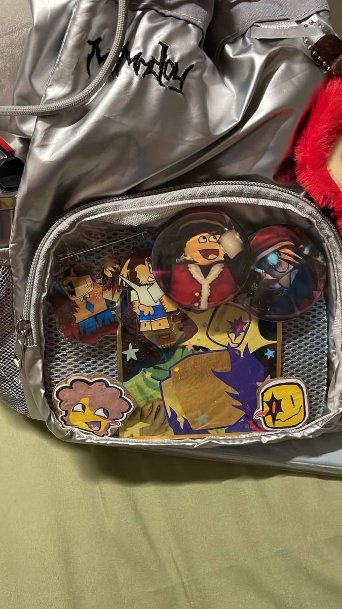 blotmouse's tweet photo. do guys like my bag
not vs mous related but I feel like posting here https://t.co/pf1MCrEu6I