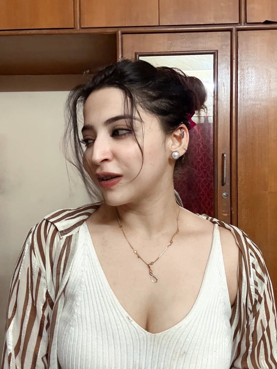 Mehmona Abbasi tweet media