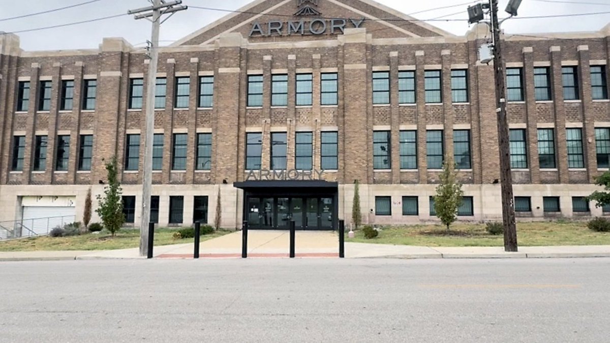 NathanDollinger's tweet photo. @mspringut Like this one that is going in midtown St. Louis in the old Armory building. 
https://t.co/mES60zDnkK https://t.co/JHlbpKRMMV