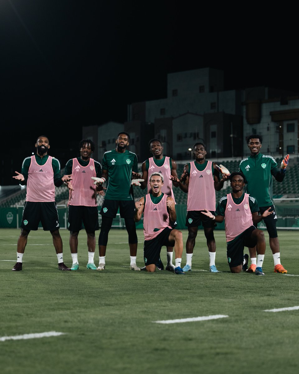 النادي الأهلي السعودي tweet media