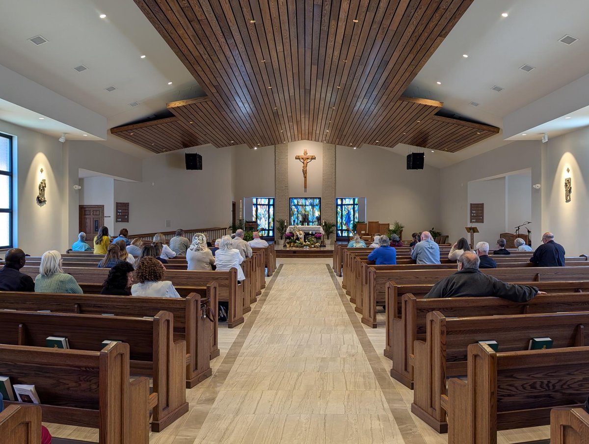 DivReno's tweet photo. What does it look like for a parish to live its missionary identity?

Yesterday, over 100 leaders from the Greater Owensboro area in Kentucky came together to reflect, learn, and share — from Alpha to small groups, leadership teams, and building a culture of evangelization.

Grateful to all who made it possible.