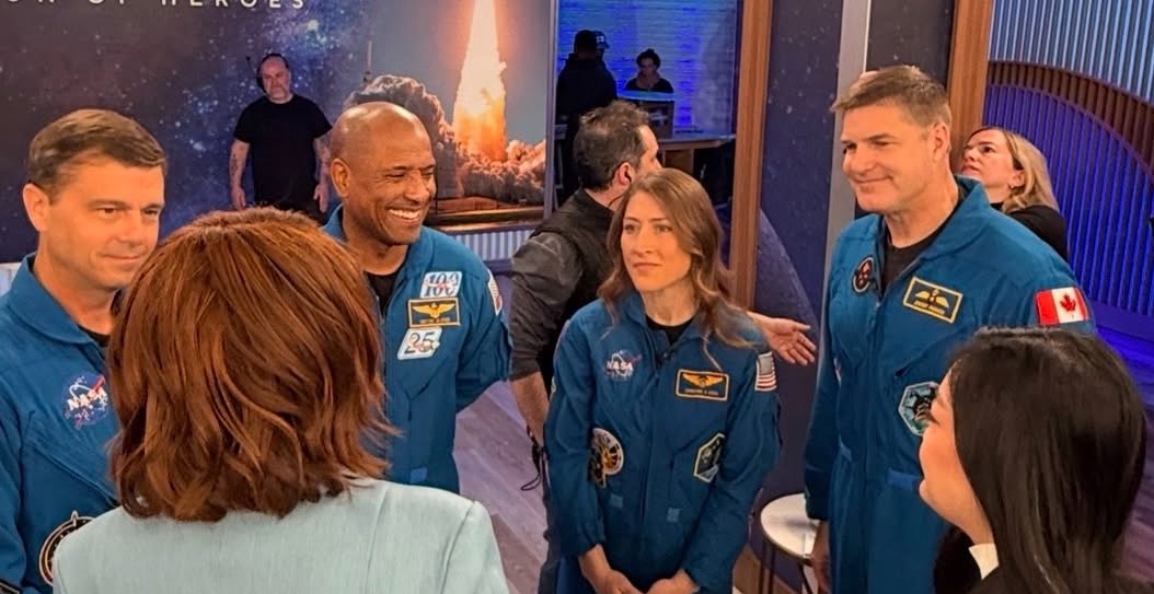Moon Joy👩🏼‍🚀🚀 tweet media