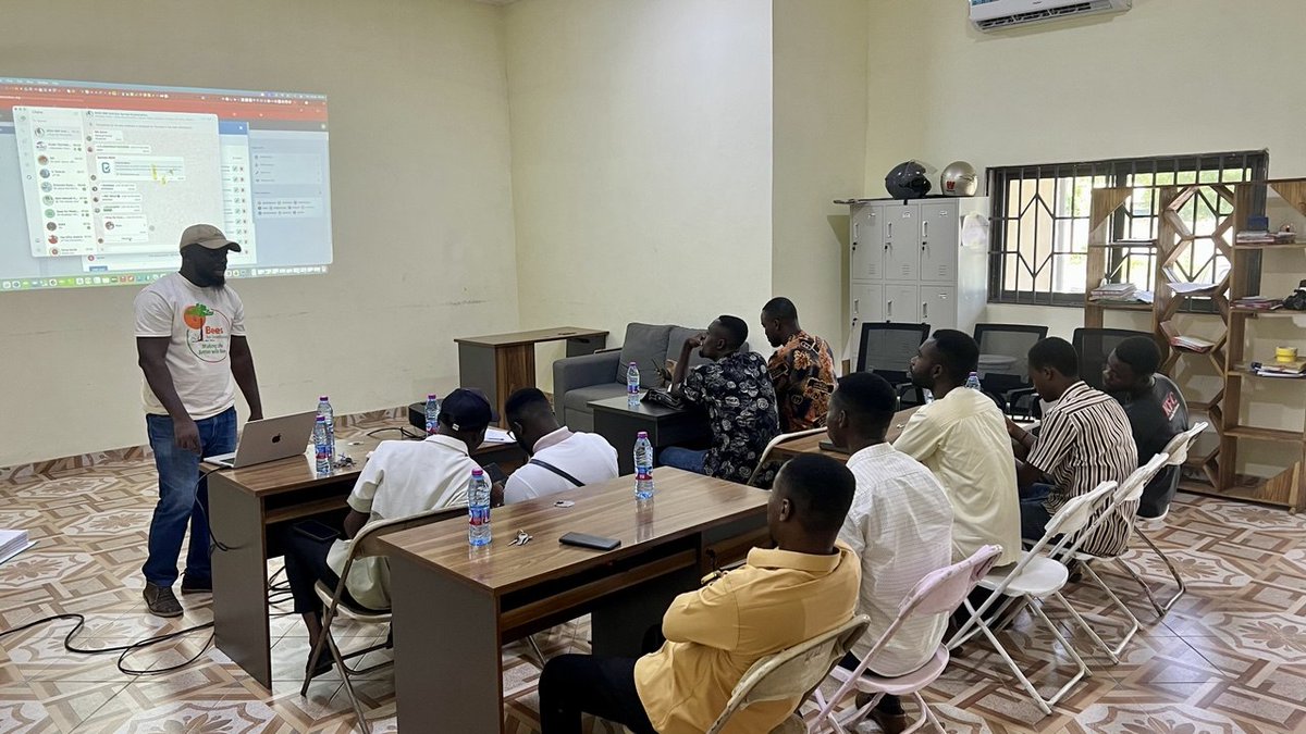 BfDGhana's tweet photo. Happy Labour Day!!!

As we bring the Beekeepers Restore Forest Project (BRF) to a close, we took an important step by training our enumerators to carry out the endline survey 📊📍 https://t.co/o21N10GgWP