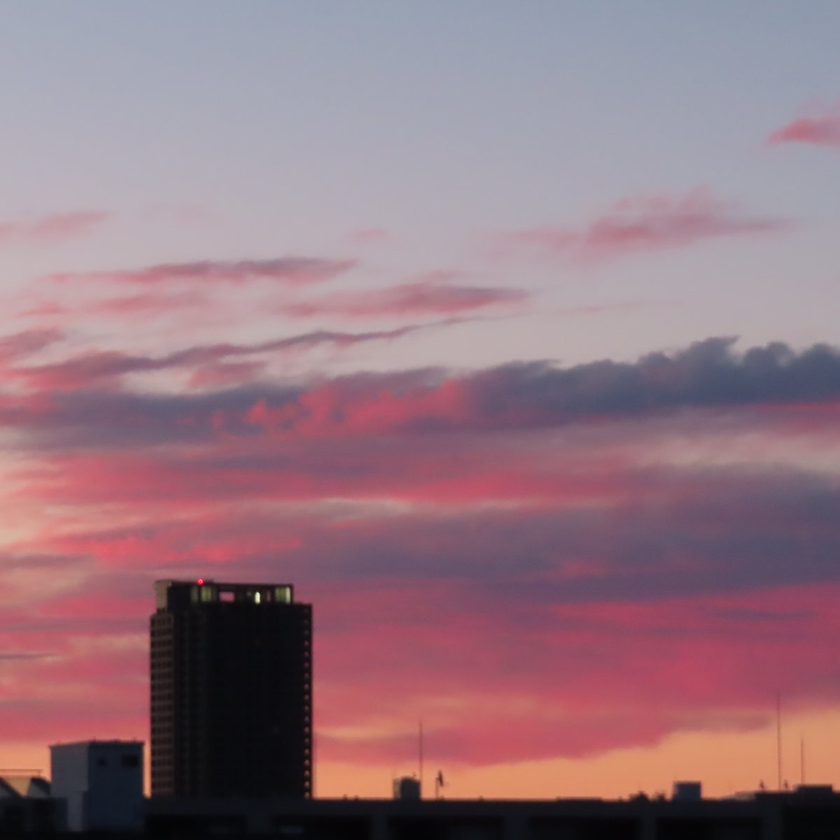 nohuop's tweet image. #morning #glow #sky #cloud