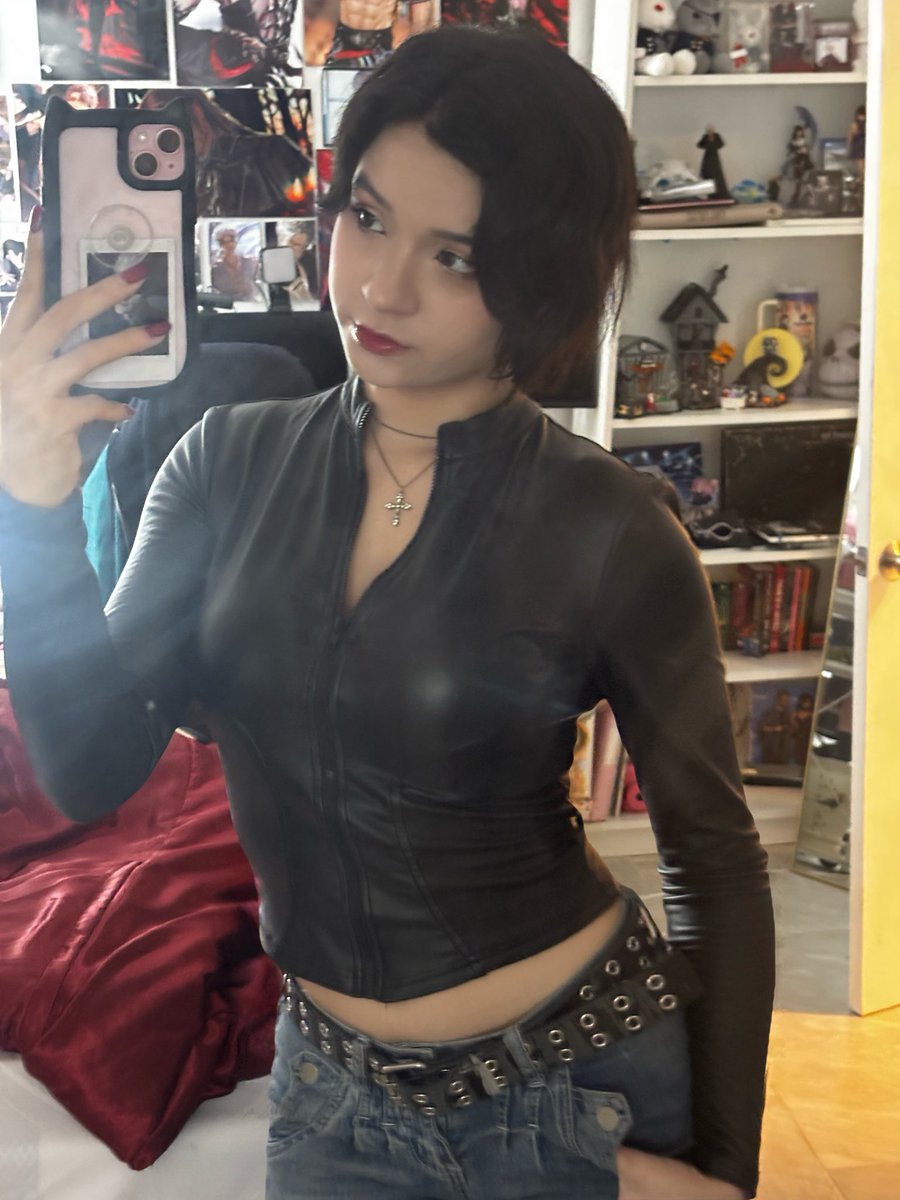 Jas🦇 tweet media