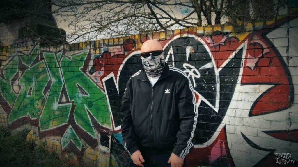 britishhiphop's tweet image. Late ft. DJ Amo - No Contemplating [Video] 
No Contemplating is the second music video from the new album from Late entitled The Visualater. 
#djamo #late #nocontemplating #thevisualater #tricksta 
britishhiphop.co.uk/downloads/vide…