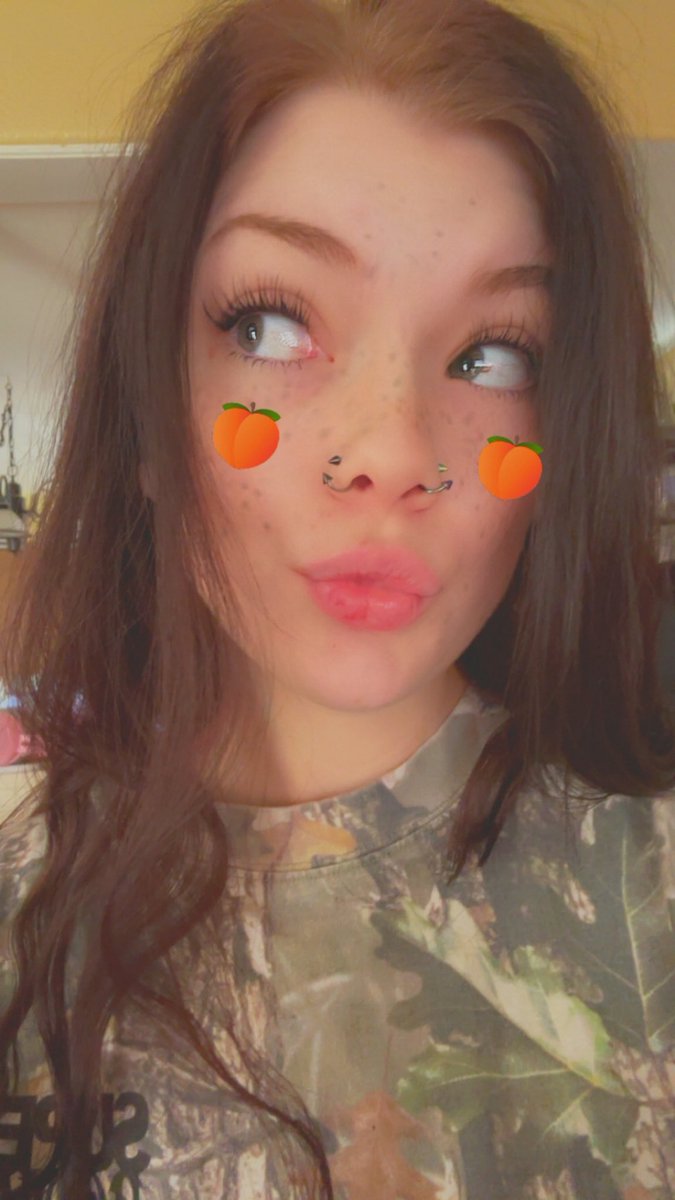 green eyed girl💚