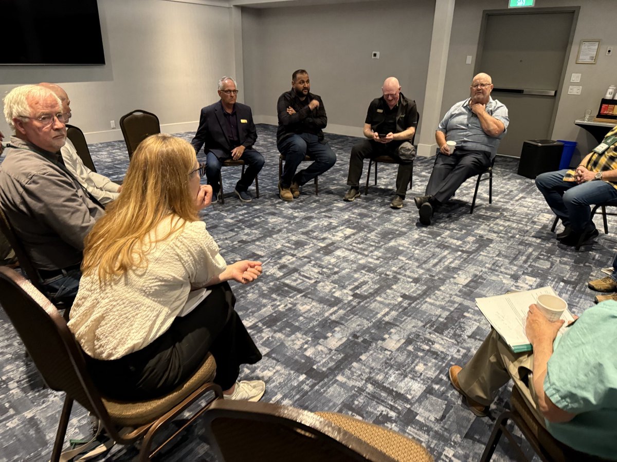 rparmar_BC's tweet image. I’m on the ground in Kamloops.

Talking to contractors and loggers about my vision for a working forests for working people. 

#ForestryBC #Kamloops