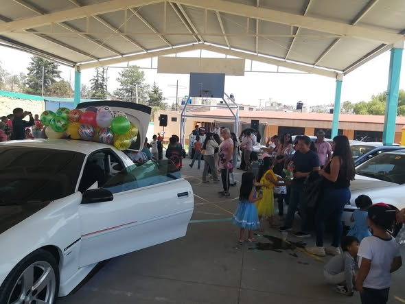 #FelizViernes 
En la colonia Wenceslao Victoria Soto, el pueblo organizado vuelve a demostrar que la unidad y la conciencia colectiva son la base para transformar nuestra realidad.
facebook.com/AntorchaNoroes…
#DíaDelNiño #WenceslaoVictoriaSoto #AntorchaNoroeste #OrganizaciónEsFuerza