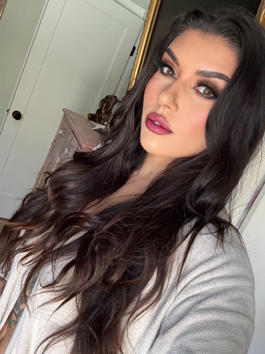Valentina Fox tweet media