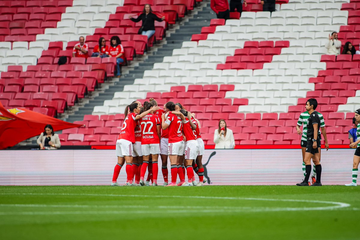 O hexacampeão Benfica venceu o Sporting por 3-1.