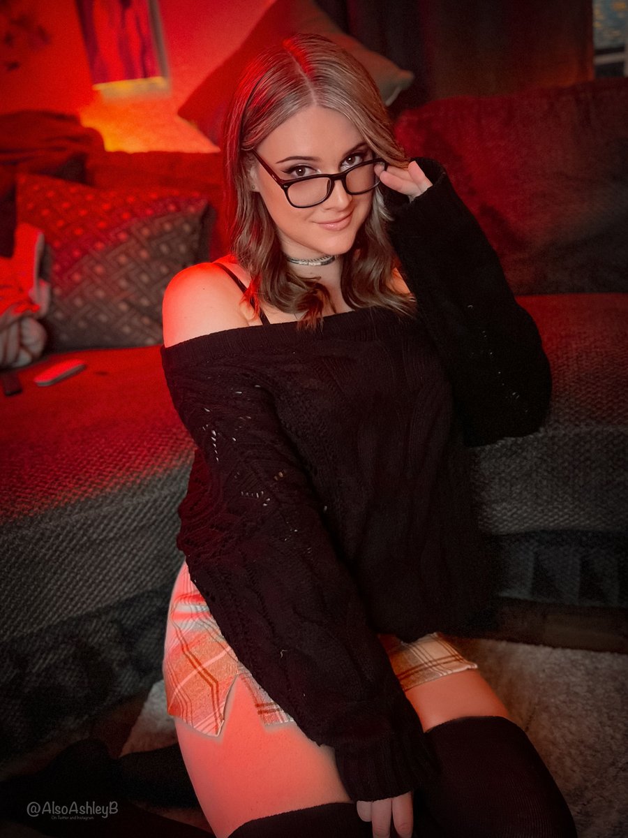 Ashley Barron tweet media