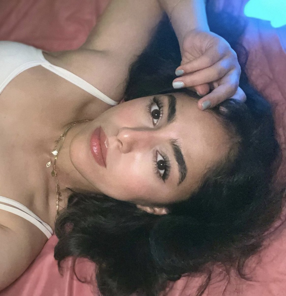 Negin🍃 tweet media