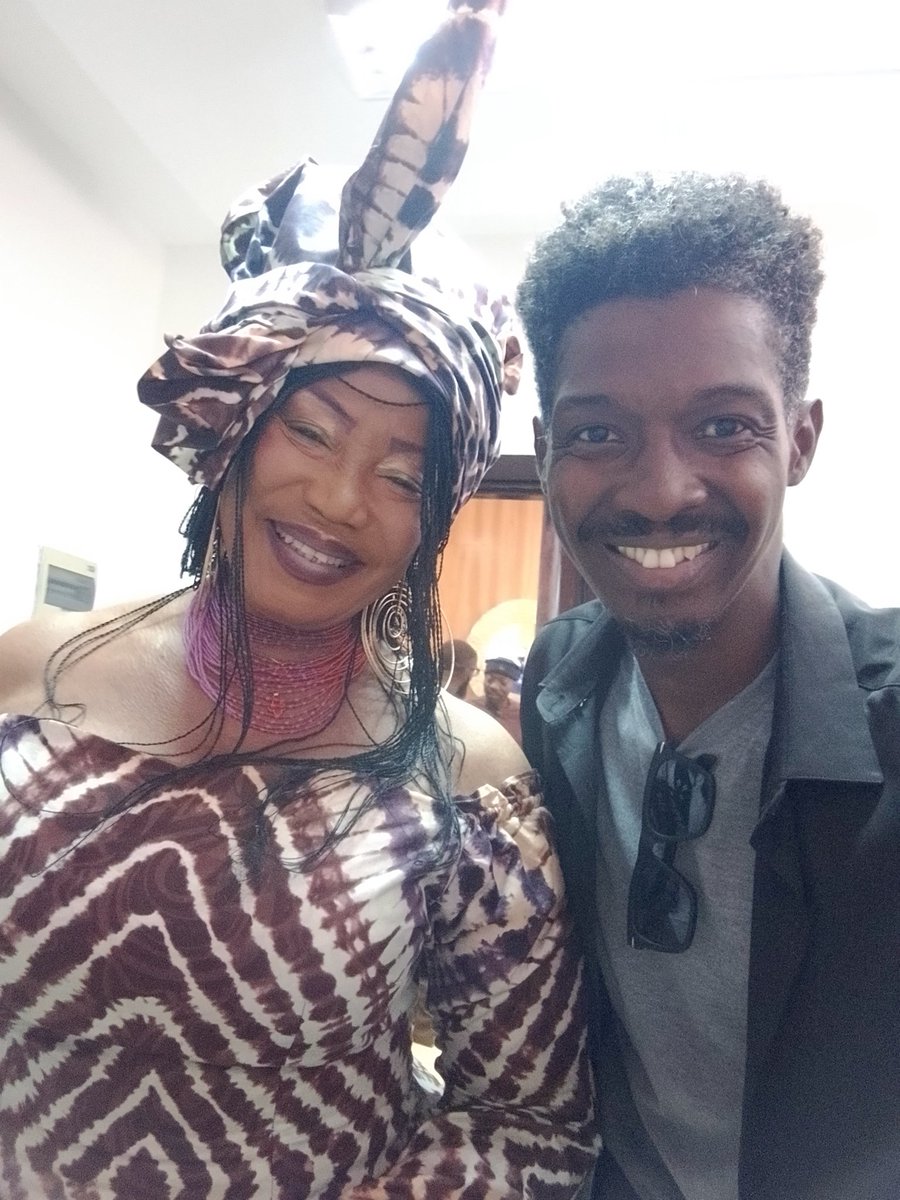 GueKhan's tweet photo. @AkissiDelta1 et l'équipe de ma famille 🤩 https://t.co/4MGkgWlELl