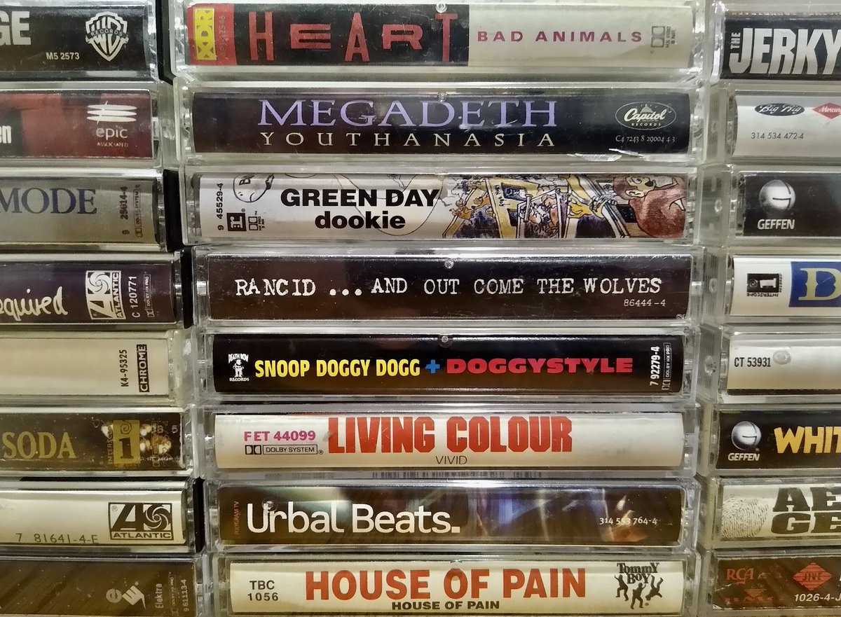 MattBurnzo's tweet image. I think you will enjoy this new blog I wrote, which is basically a nostalgic memoir of my 40-year relationship with cassette tapes, from the 1980s up to the present day.

theburnzodiaries.com/2026/04/the-ca… 

#cassette #tapecollectors #physicalmedia #recordtown #towerrecords #SonyWalkman