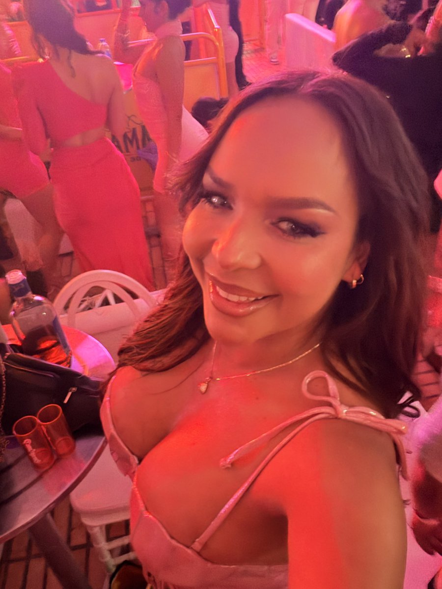 Kataleya__g tweet media