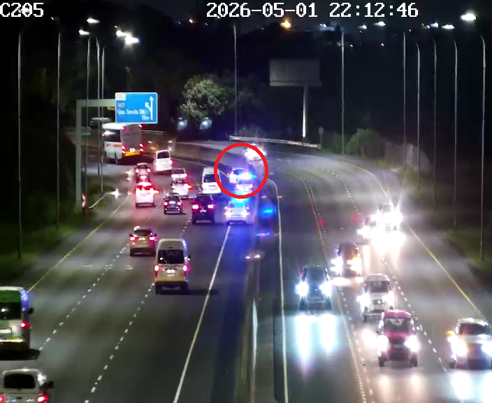 CapeTownFreeway's tweet image. 26050100149: Stationary Vehicle N2 Outbound after Raapenberg, Right lane closed, No delays. #BeTheChange