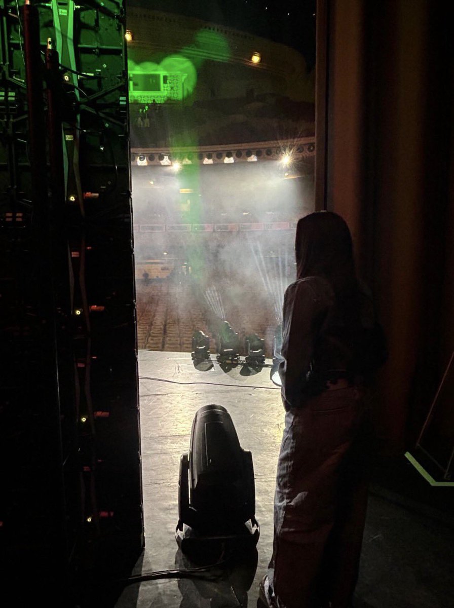 apoliakov_'s tweet photo. Des nouveaux sons, son futur 1er album, sa future 1ère tournée solo… Oh Lenie je suis assise pour la superstar que tu vas devenir. https://t.co/A4VjjCDQqw