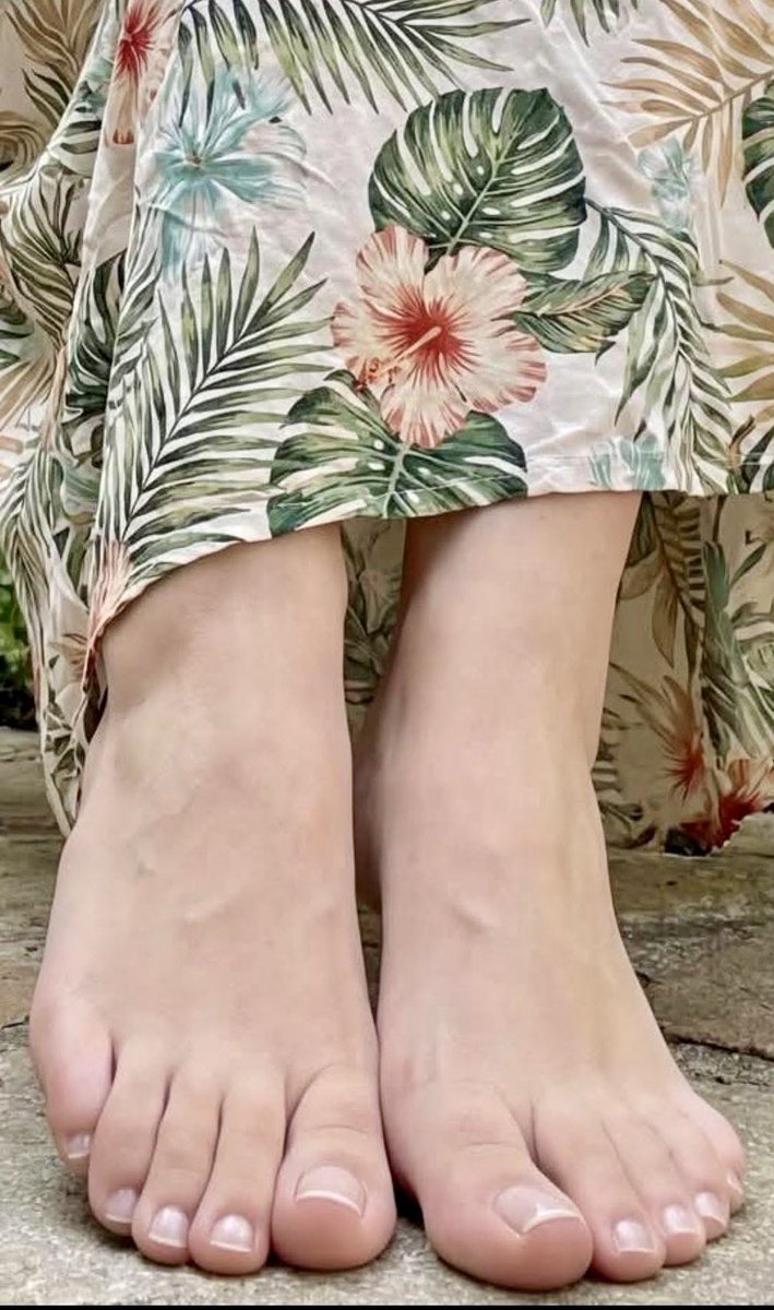 Sensual feet backup tweet media