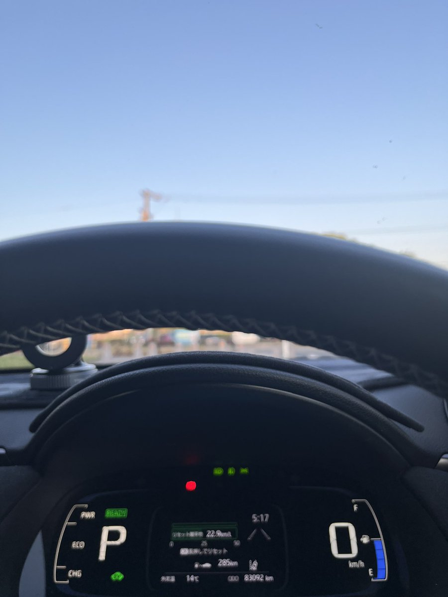子供①を駅へ🚗³₃
眠い(*ｐω-)｡O゜
大阪いいな〜✨