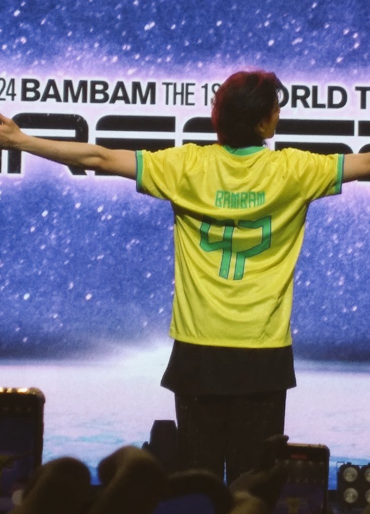 Parabéns <a href="/BamBam1A/">BamBam</a> o aniversário é seu mas o presente é nosso por vc existir! Você merece o universo! Volta logo, estamos com saudades 💚💚💚