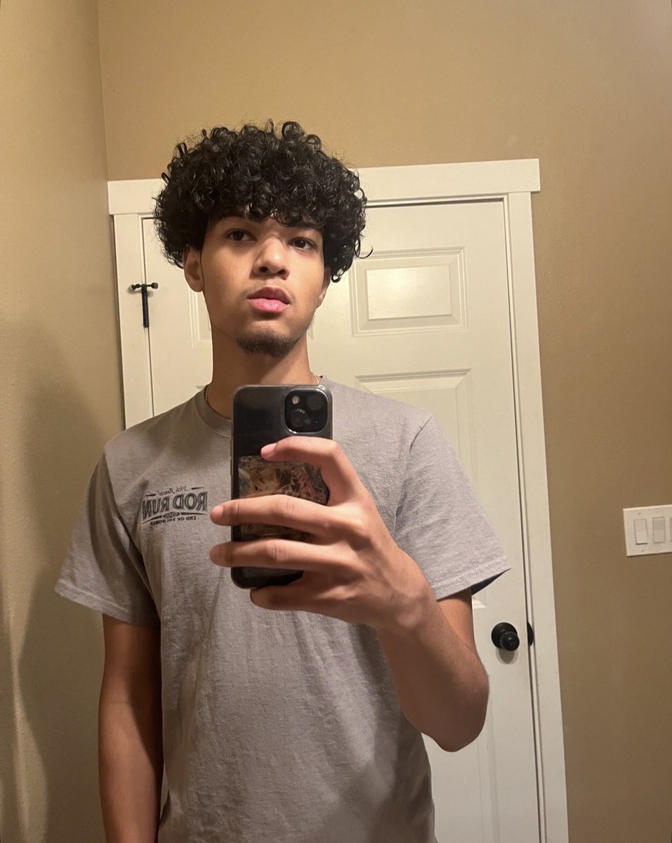 zay tweet media