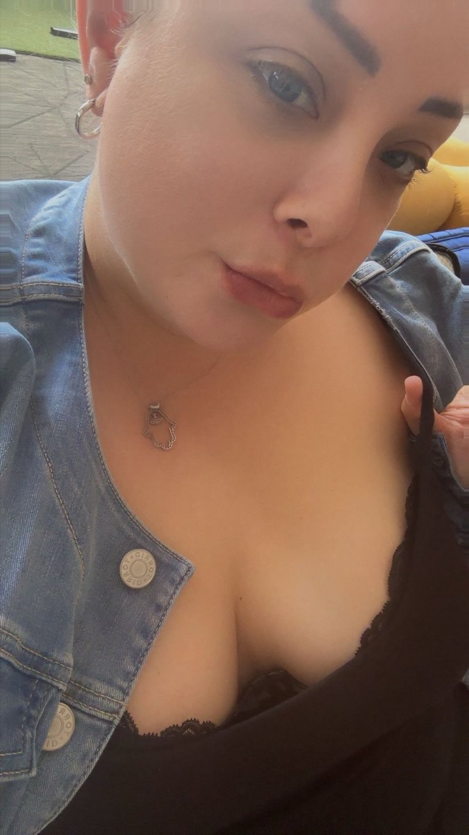 Shortymarie tweet media
