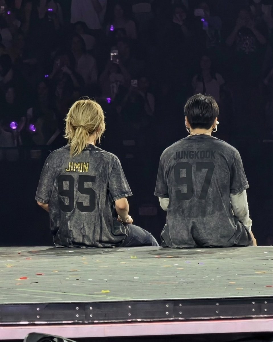 hourly jikook concerts tweet media
