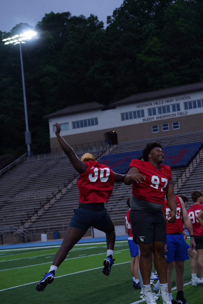 Vestavia Hills Football tweet media