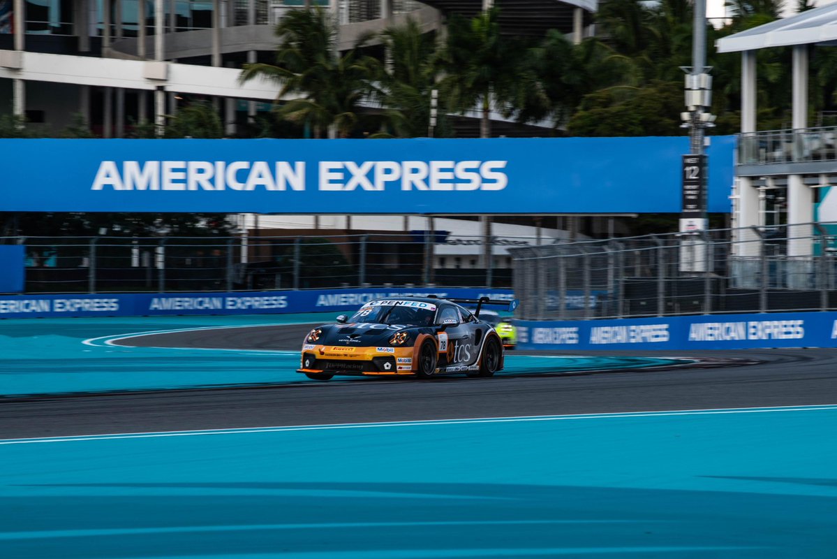 ToppRacing's tweet image. Finished with our final practice of the weekend here in Miami! The #TOPPRacing crew is ready to qualify later tonight! 

#Porsche / #PorscheCarreraCup / @porscheraces / @vetclaimsai