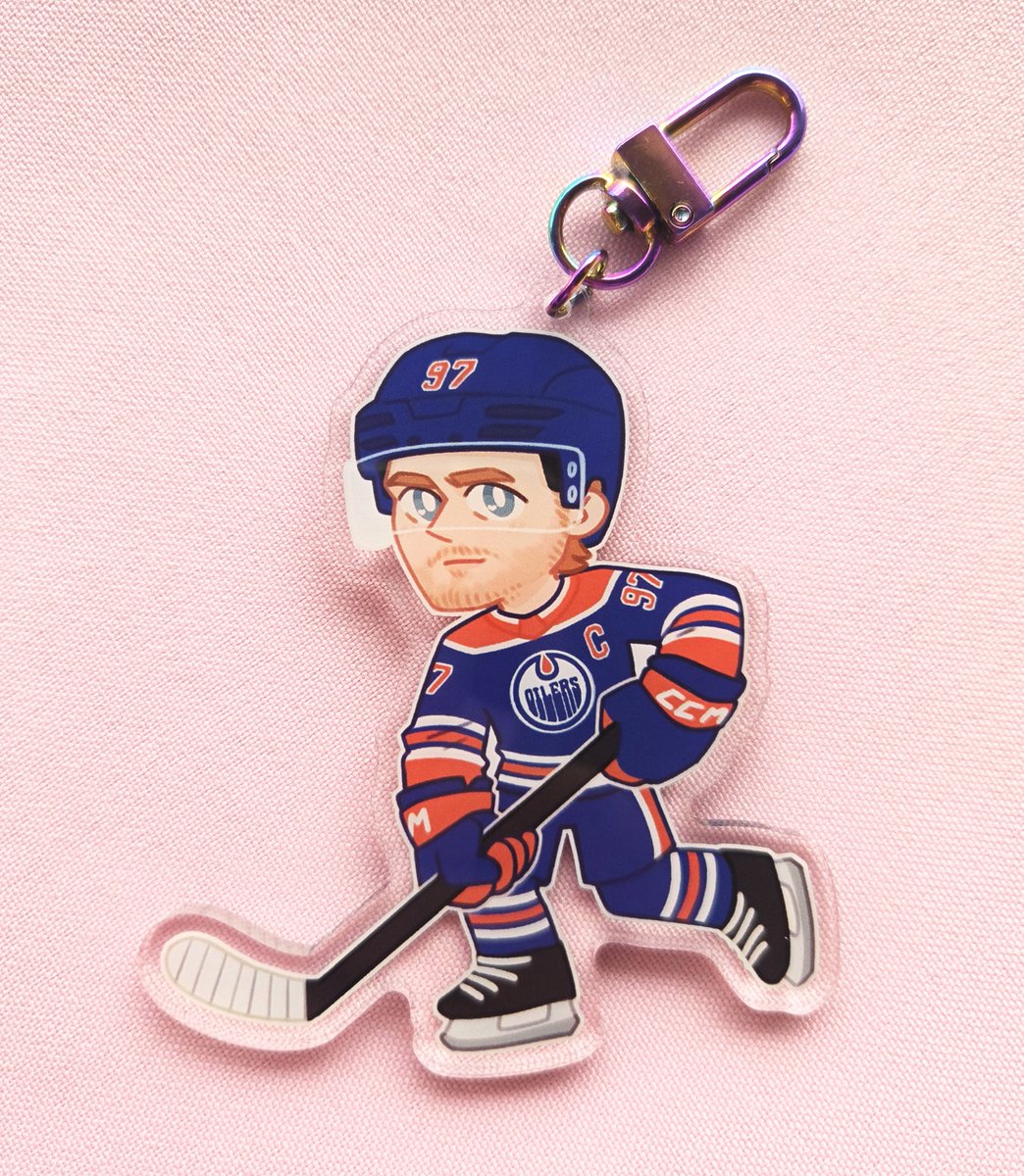 bbidulgii's tweet photo. help me clear out my last few remaining hockey charms!! use code FLYERSSUCK at checkout to get 15% off! 🔗 in bio

I will open preorders for the next batch soon. the charms will be a different size and I will have a lot more players to choose from. https://t.co/ua9flfQOgL