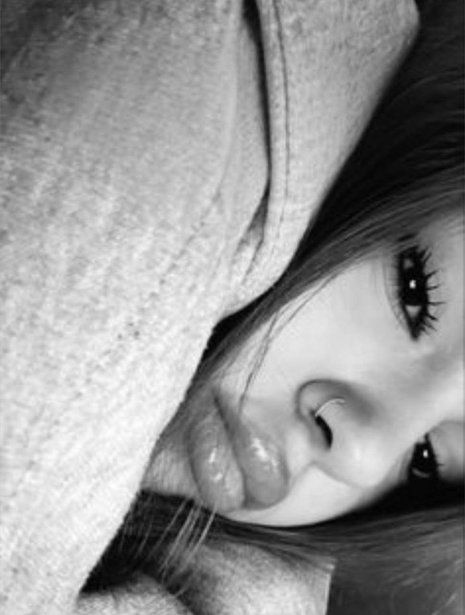 nurayerdamar's tweet photo. If u keep liking my posts I might have to reward you some naughty pics https://t.co/Vq3xRpr6w9