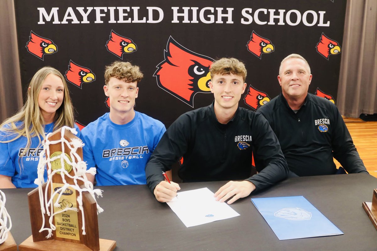 Coach_Croft12's tweet photo. Congrats to @OwenByrd07 for committing to continue his academic and athletic career @BresciaMBB! I look forward to keeping up with your career as a Brescia Bearcat and wish you all of the success possible! #Mayfield🏀 https://t.co/0g2g1kUAbG