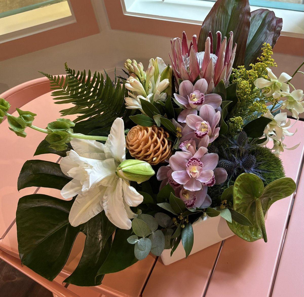SylvieDahl's tweet image. #FlowersOnFriday #AlohaFriday Did you remember to order flowers for Mother’s Day? #FlowerReport #Honolulu #Hawaii
blumeruhm.com