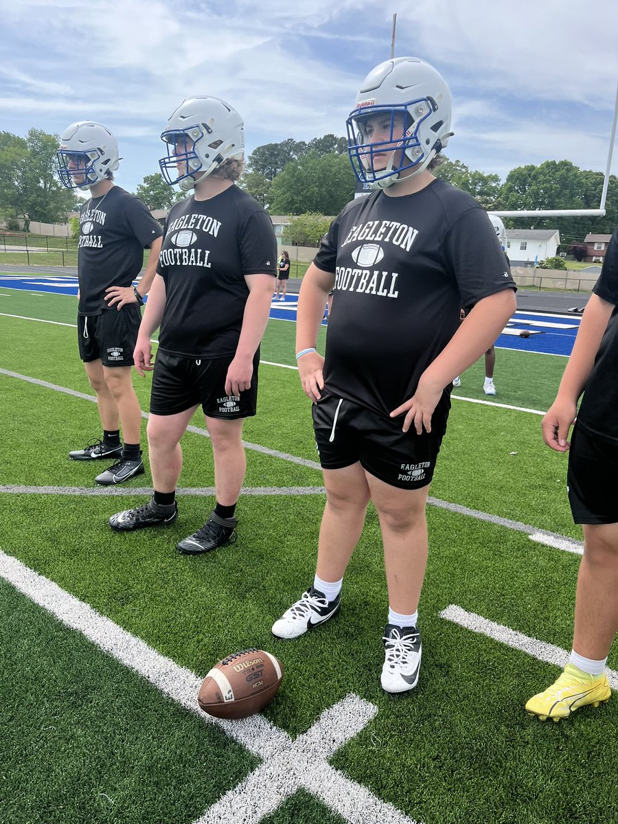 eccafb's tweet photo. Great first week of spring practice! https://t.co/CT2YHWhflf