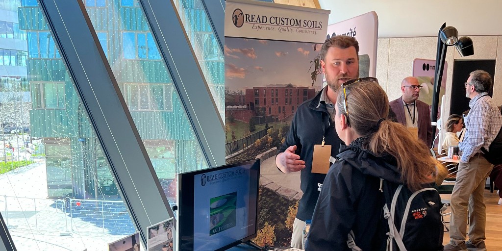 ReadCustomSoils's tweet image. At Harvard’s David Rubenstein Treehouse for #BSLA Field Day 🌿 A stunning site—glad to support with bioretention soils, green roof media &amp;amp; sand-based structural soil 🌱 Where design meets sustainability. #LandscapeArchitecture #Harvard #ReadCustomSoils
