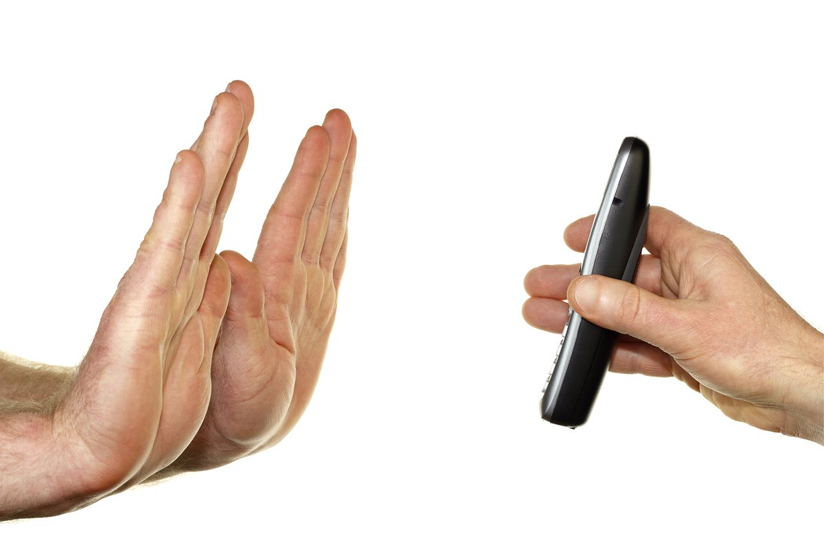 natlawreview's tweet image. QUIET HOUR KILLER: Court Holds TCPA Quiet Hours Claims Cannot be Brought By Plaintiff Who Voluntarily Provided Their Phone Number to Caller natlawreview.com/article/quiet-… #Communications #ConsumerProtection #Litigation