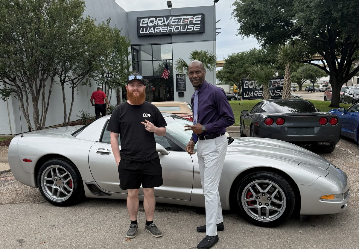 douglasjernest's tweet image. Charles is on his 5th Z06 delivered this week—we’re calling him the “Z06 Whisperer”! 🔥

Congrats to Mr. Turman on the purchase of his 2004 Silver Z06 with only 48K miles! His first Corvette… but definitely not the last. 🥳

Enjoy your Z06! 🔥🥳

#Corvette #Z06 #CorvetteLife